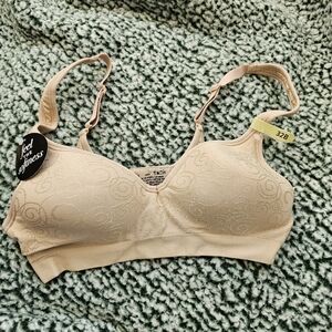 Bali Comfort Revolution Wireless Bra DF3463 Beige Swirl 32B Bra